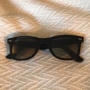 Ray-Ban Wayfarer black sunglasses